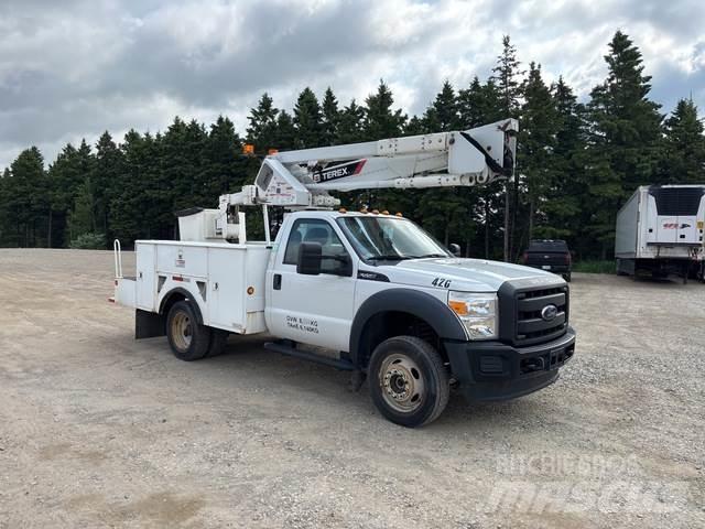Ford F550 车载式高空作业车