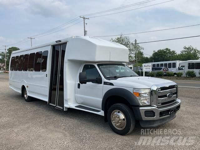 Ford F550 迷你巴士