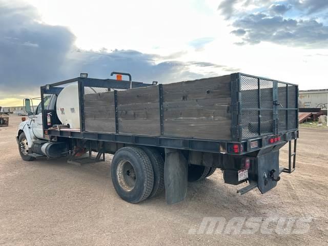 Ford F650 水罐车