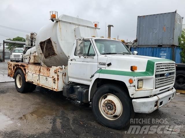 Ford F700 建筑机械-其他