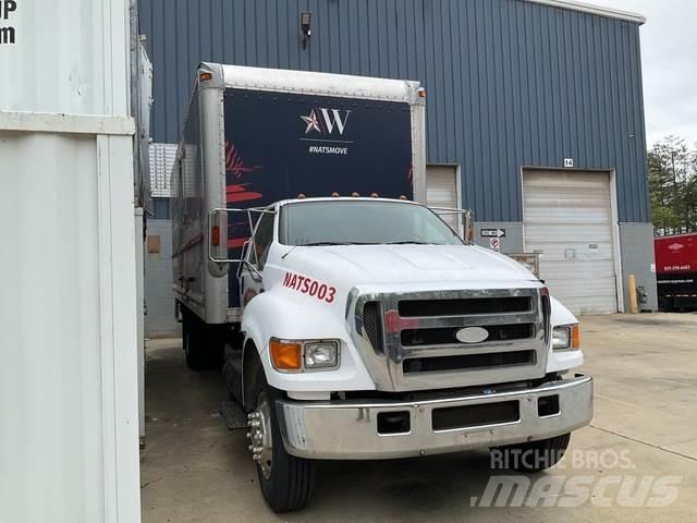 Ford F750 厢式货车