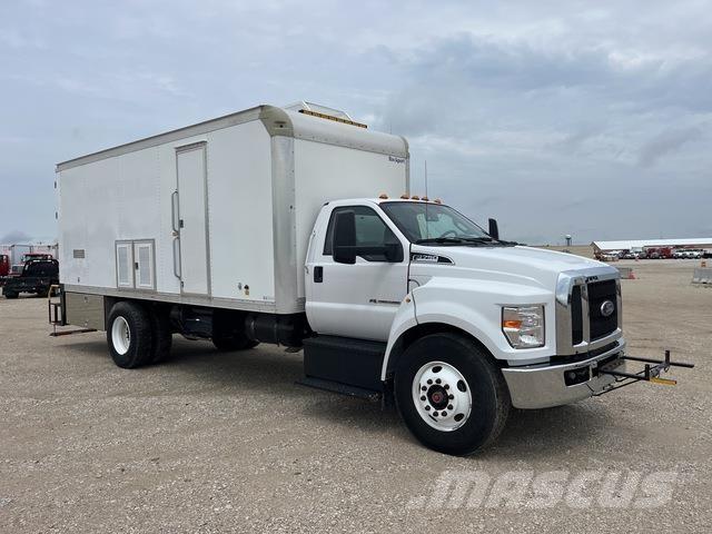 Ford F750 组合/真空油槽车