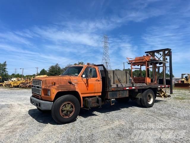 Ford F800 市政车