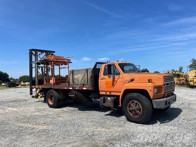 Ford F800 市政车