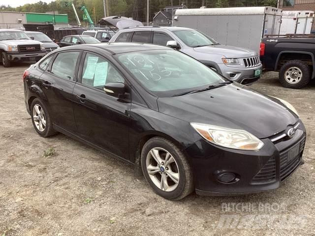 Ford Focus SE 汽车