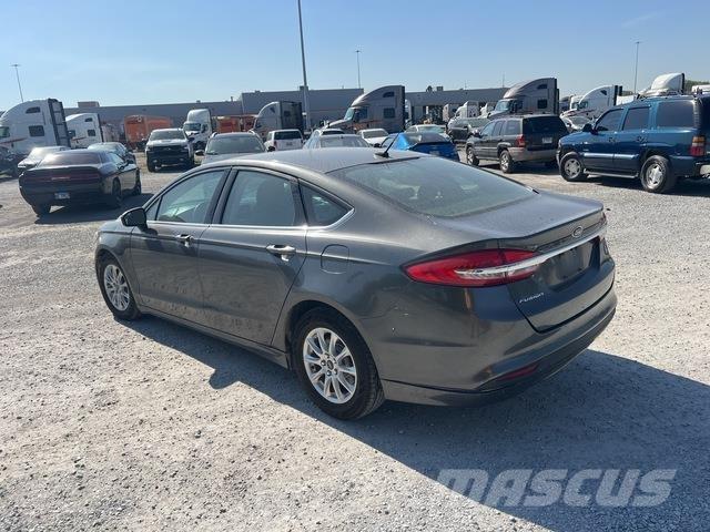 Ford Fusion 汽车