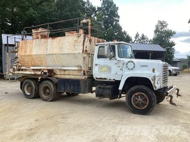 Ford L8000 农业机械-其他