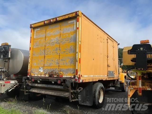 Ford L8000F 厢式货车