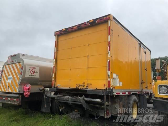 Ford L8000F 厢式货车