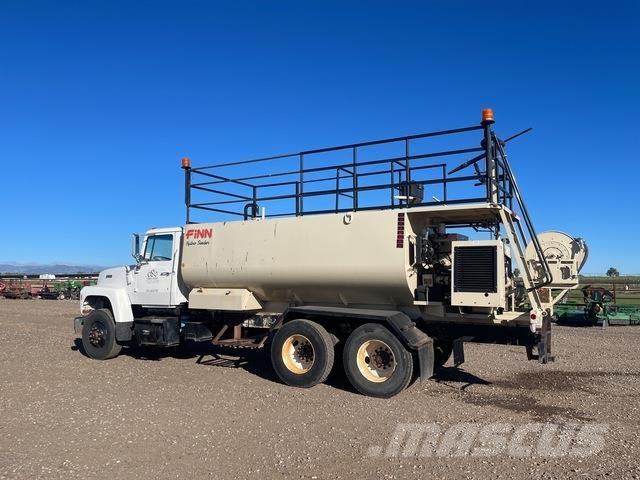 Ford L9000 农业机械-其他