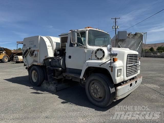 Ford LN7000 道路清扫车
