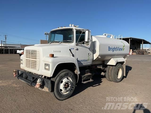 Ford LN8000 水罐车