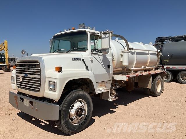 Ford LN8000F 组合/真空油槽车