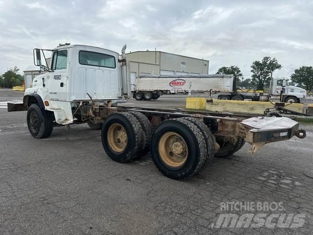 Ford LTS9000 驾驶室与内部