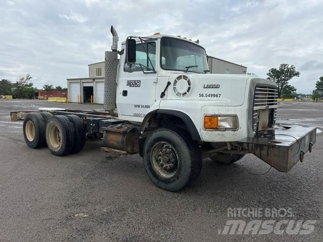 Ford LTS9000 驾驶室与内部