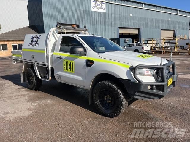 Ford Ranger XL 皮卡车