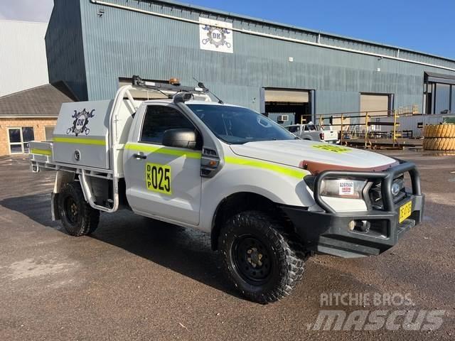 Ford Ranger XL 皮卡车