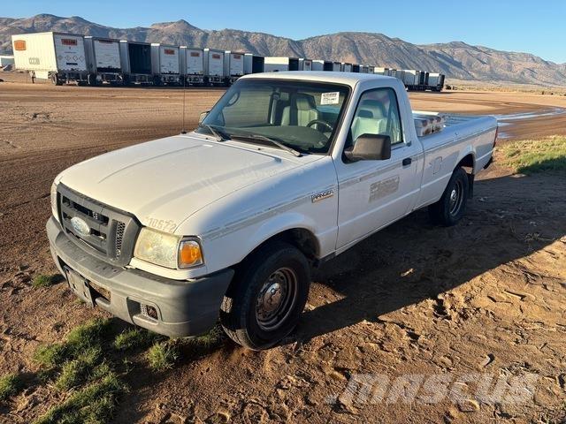 Ford Ranger XL 皮卡车