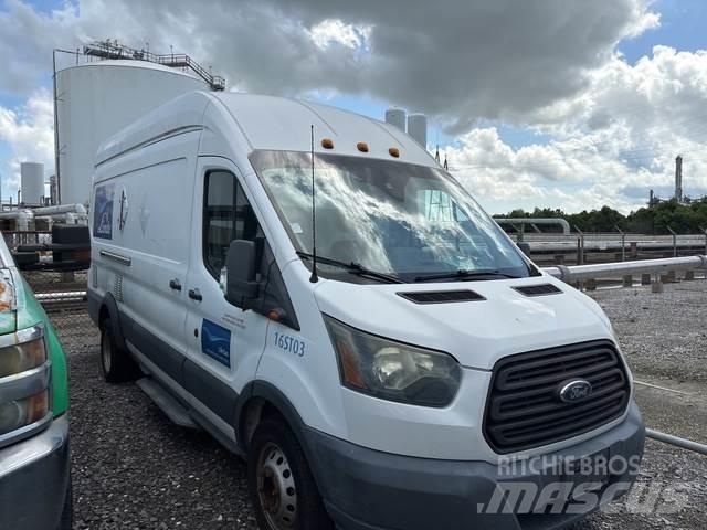 Ford Transit 厢式货车