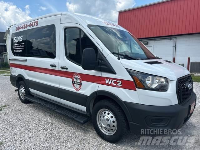 Ford Transit 大型面包车