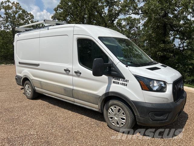 Ford Transit 大型面包车