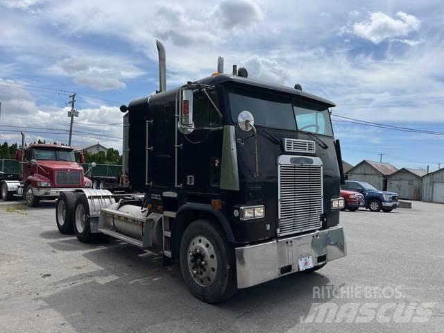 Freightliner  牵引车