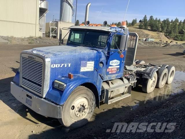 Freightliner  牵引车