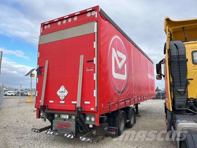Fruehauf  侧帘拖车