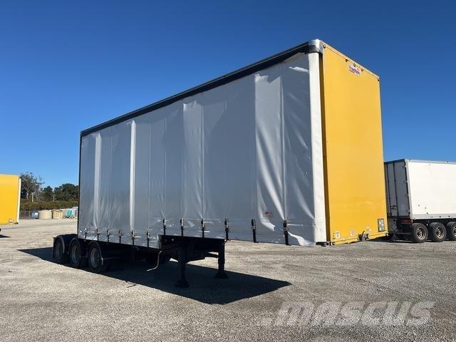 Fruehauf  侧帘拖车