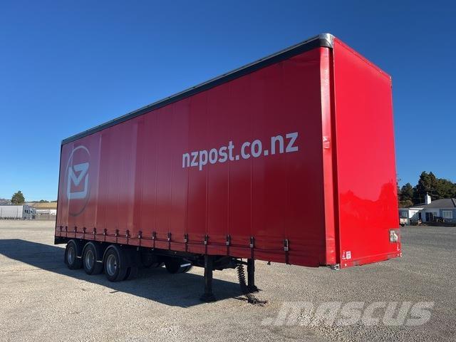 Fruehauf  侧帘拖车