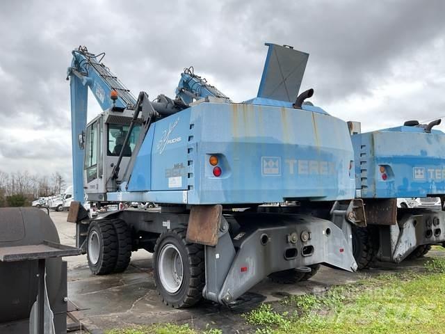 Fuchs MHL360 工业挖掘机