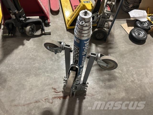 Genie GH-3.8 吊车起重机、绞车吊货机和物料升降机
