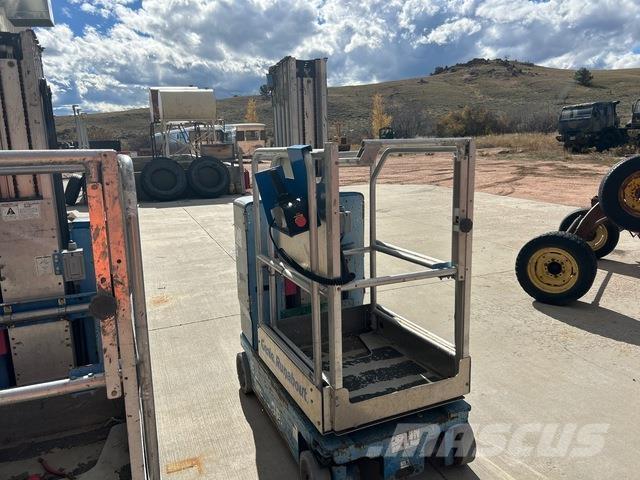 Genie GR-20 客货电梯