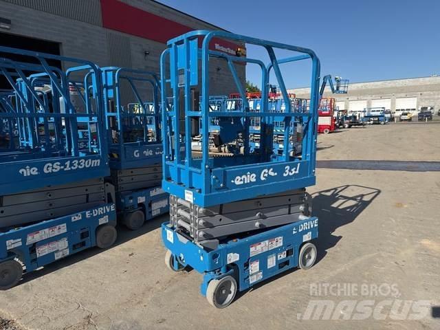 Genie GS-1330M 剪叉式升降机