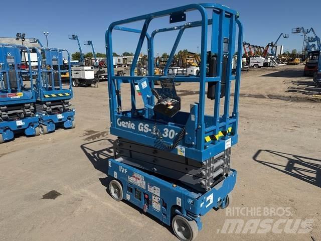 Genie GS-1330M 剪叉式升降机