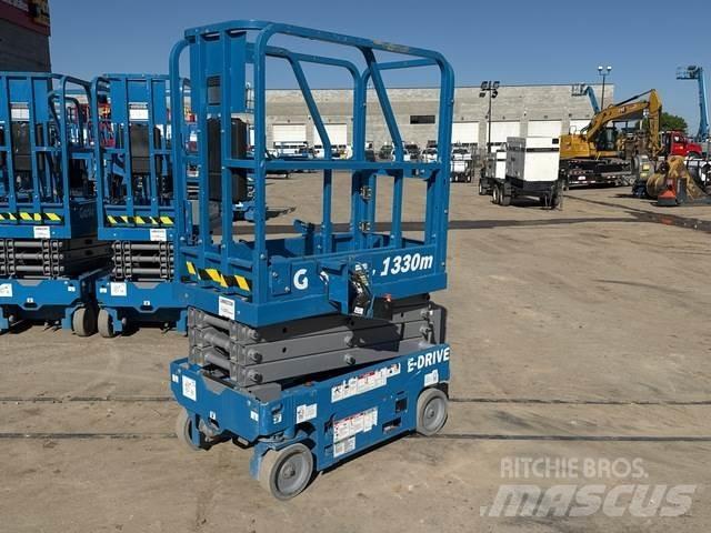 Genie GS-1330M 剪叉式升降机