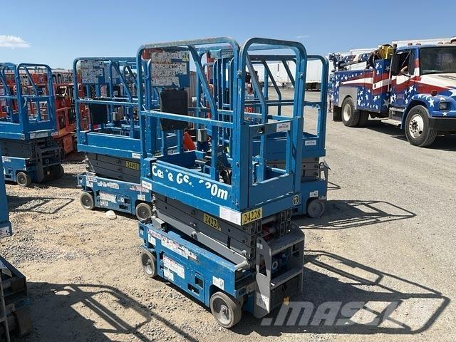 Genie GS-1330M 剪叉式升降机