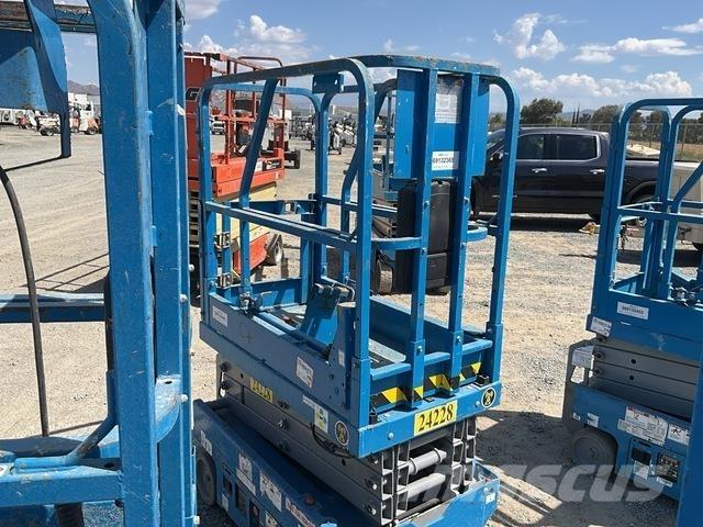 Genie GS-1330M 剪叉式升降机