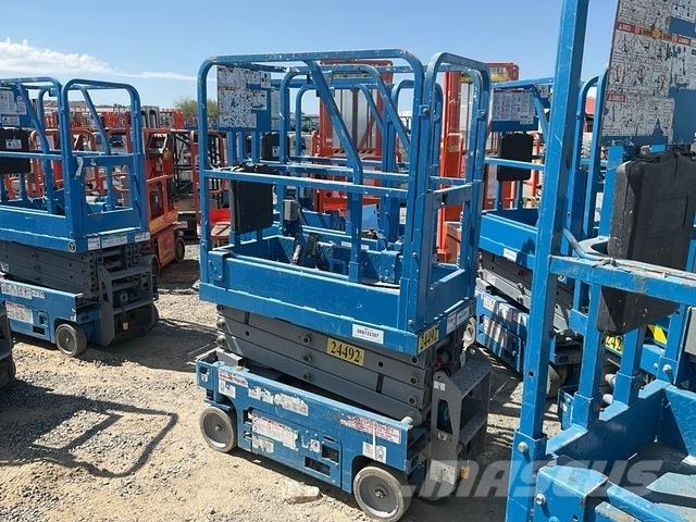 Genie GS-1330M 剪叉式升降机