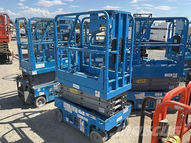 Genie GS-1330M 剪叉式升降机