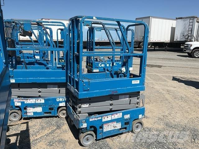 Genie GS-1330M 剪叉式升降机