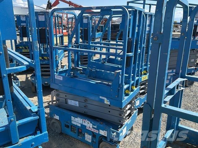 Genie GS-1330M 剪叉式升降机