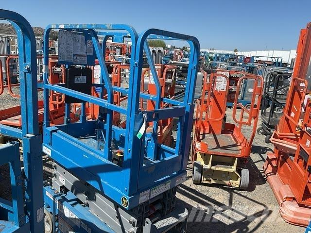 Genie GS-1330M 剪叉式升降机