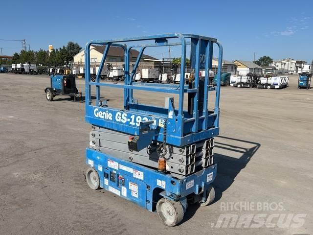Genie GS-1930 剪叉式升降机
