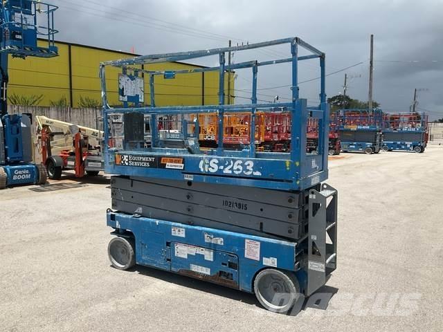 Genie GS-2632 剪叉式升降机