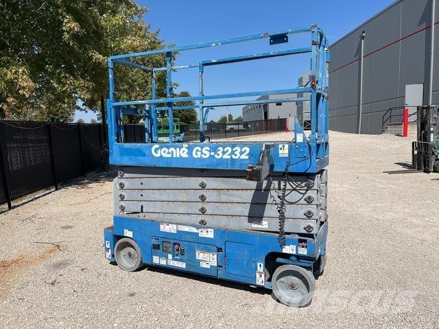 Genie GS-3232 剪叉式升降机
