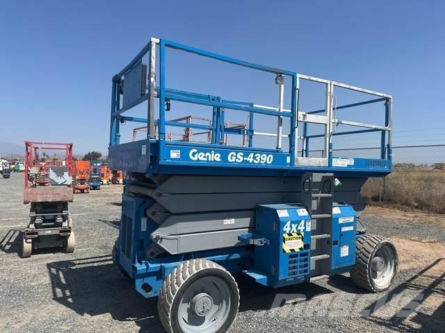 Genie GS-4390 剪叉式升降机