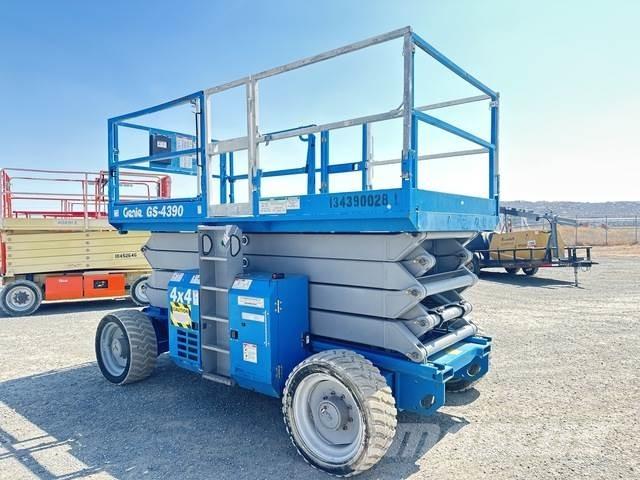 Genie GS-4390 剪叉式升降机