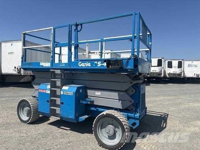 Genie GS-4390 剪叉式升降机