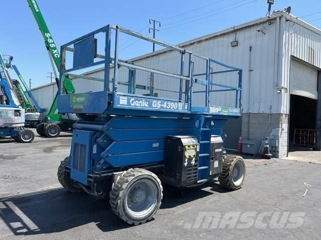 Genie GS-4390 剪叉式升降机